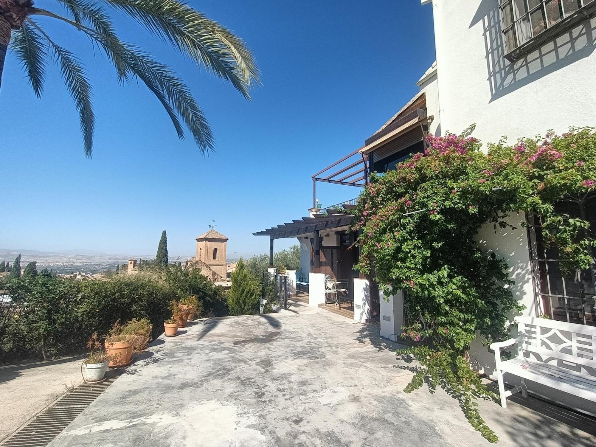 Nasrid Sky - Apartamentos Con Terraza Y Vistas A La Alhambra - Albaicin — Photos 2
