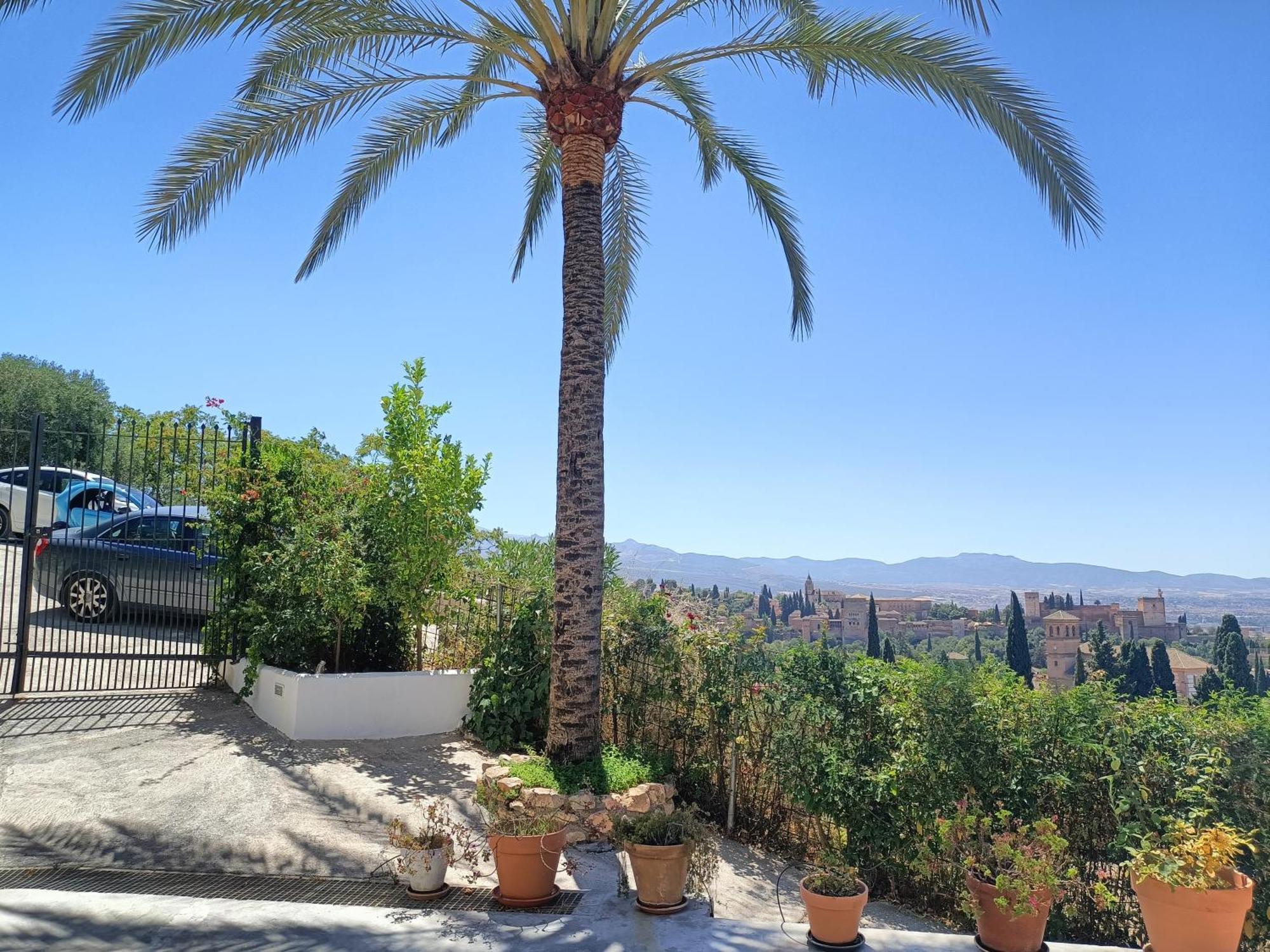 Nasrid Sky - Apartamentos Con Terraza Y Vistas A La Alhambra - Albaicin — Photos 1